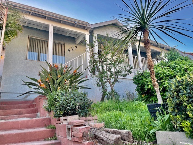 4317 Winchester Ave in Los Angeles, CA - Building Photo