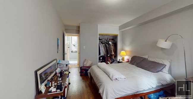 East 58th Street in New York, NY - Building Photo - Building Photo