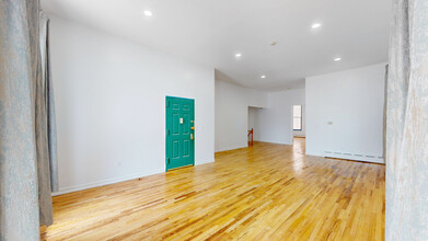 259 Lenox Ave in New York, NY - Building Photo - Building Photo