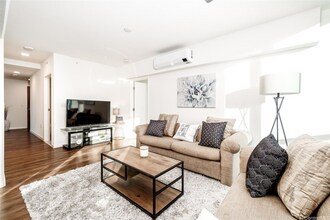 1391 Kapiolani Blvd in Honolulu, HI - Building Photo - Building Photo