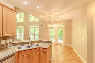 812 Walden Way in Nashville, TN - Building Photo - Building Photo