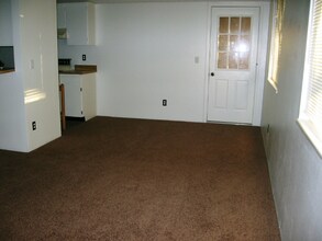 1160 S Monaco St Pkwy in Denver, CO - Building Photo - Building Photo