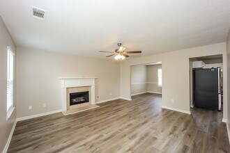 6956 Fields Dr in Douglasville, GA - Building Photo - Building Photo
