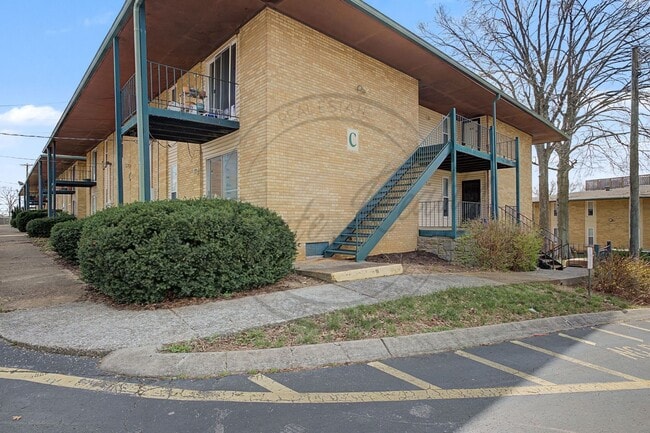 property at 555 N Dupont Ave