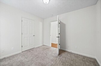 101 Avalon Blvd in Hopkinsville, KY - Building Photo - Building Photo