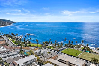 Casa del Mar in Laguna Beach, CA - Foto de edificio - Building Photo