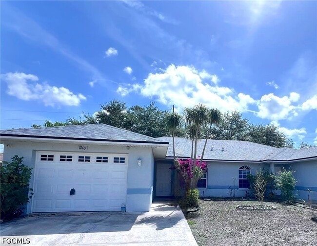1809 SW Santa Barbara Pl