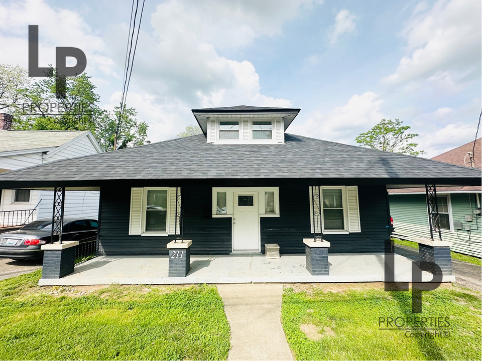 211 E Sixth St in Lexington, KY - Building Photo