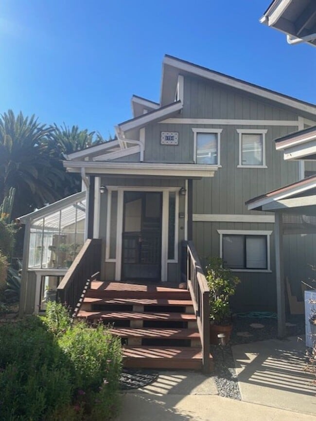 property at 1751 Nipomo St