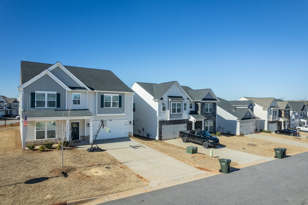 Overton Park in Greer, SC - Building Photo