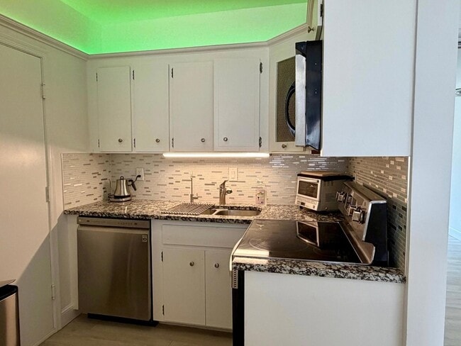 5700 NE 22nd Way, Unit 3293 in Fort Lauderdale, FL - Building Photo - Building Photo