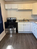 2408 Brown St in Anderson, IN - Building Photo