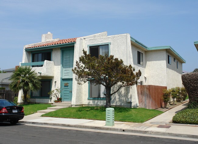 16692 Blanton St in Huntington Beach, CA - Building Photo - Building Photo