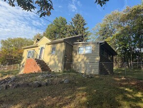 980 Black Oak Ridge Rd in Wayne, NJ - Building Photo - Building Photo