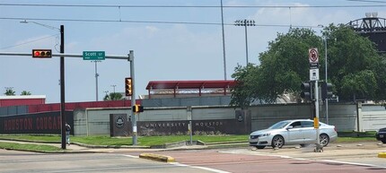3257 Holman St-Unit -F in Houston, TX - Building Photo - Building Photo