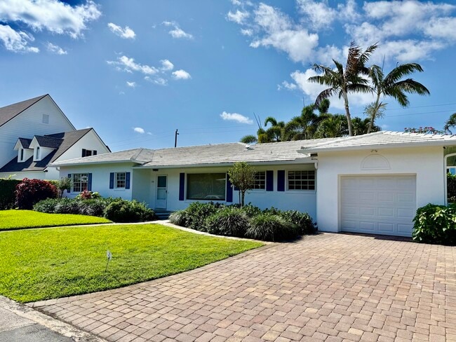 206 Russlyn Dr in West Palm Beach, FL - Foto de edificio - Building Photo