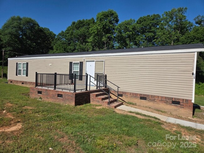 105 Kimberly Cir in Dallas, NC - Building Photo - Building Photo