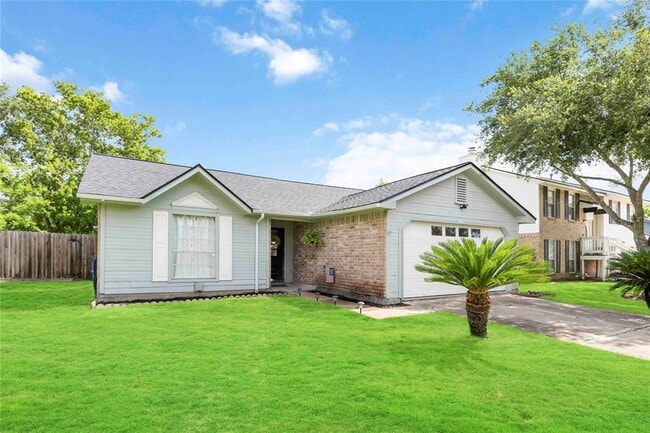 2518 Northern Dr in League City, TX - Building Photo - Building Photo