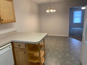 1037 Brooklyn Blvd in Berea, KY - Building Photo - Building Photo