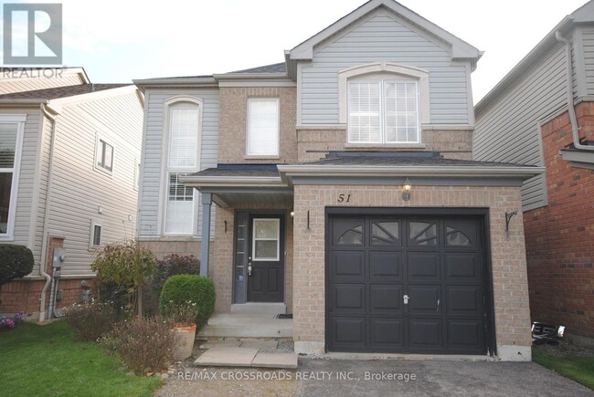 51 Beachgrove Crescent in Whitby, ON - Building Photo - Building Photo