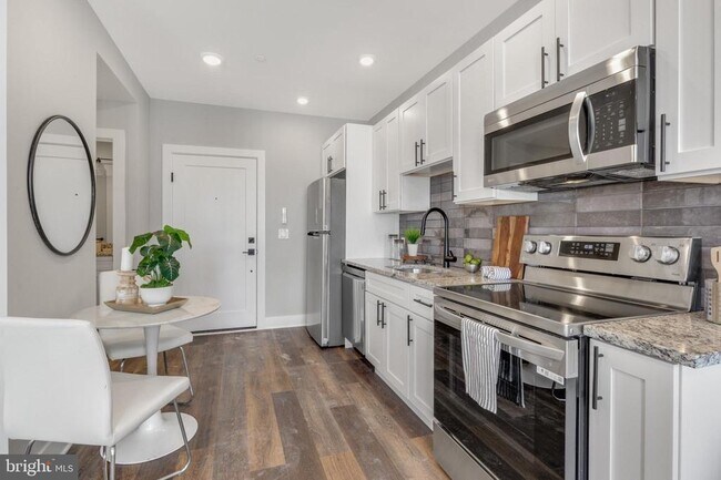 1924 N Front St in Philadelphia, PA - Foto de edificio - Building Photo