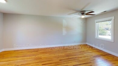 3 George Washington Carver Ave in Asheville, NC - Building Photo - Building Photo