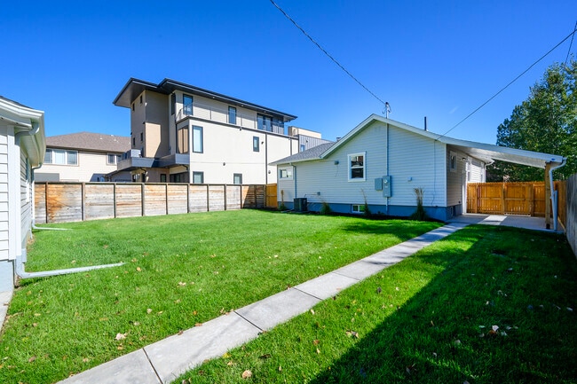 2435 S Race St, Unit 1