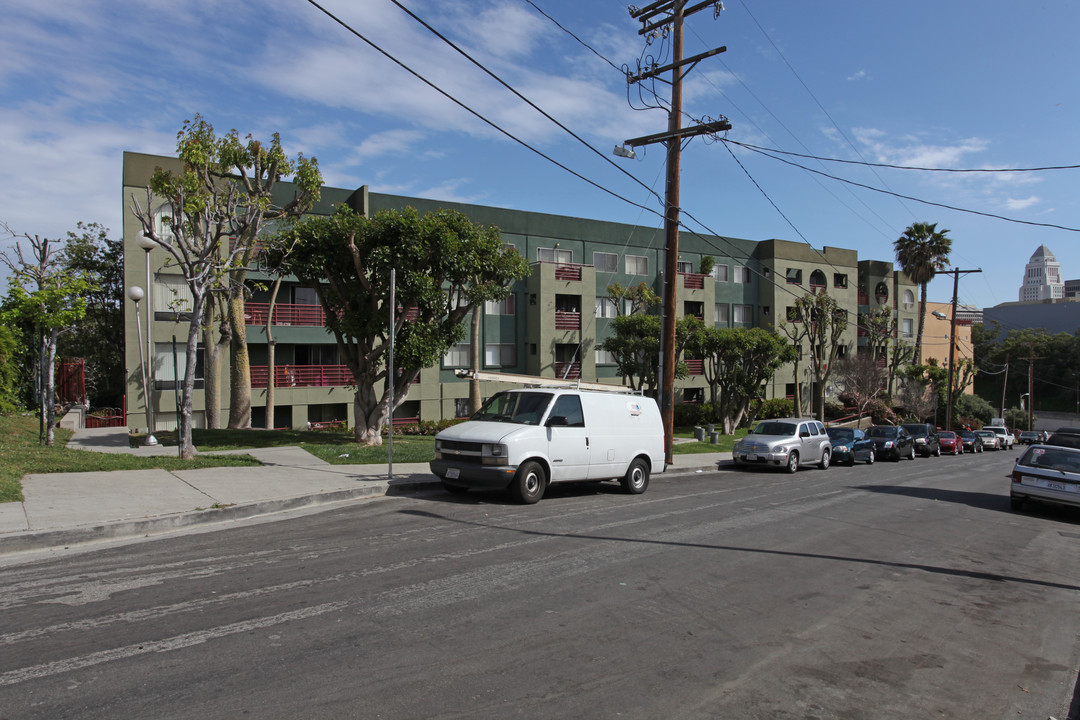 Hillside Villa Apartments in Los Angeles, CA - Building Photo