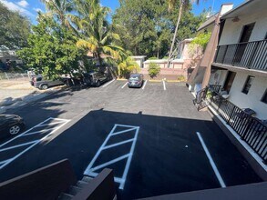 1251 NW 4th St in Miami, FL - Building Photo - Building Photo