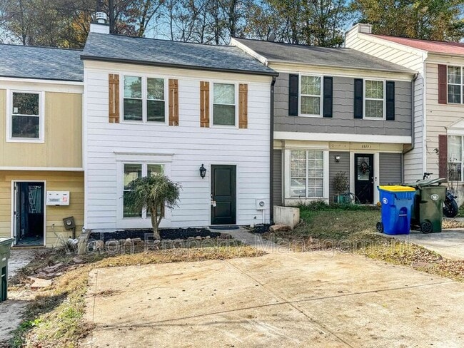 property at 3575 Kennesaw Station Dr