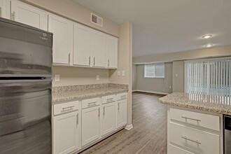 Ridgeview Apartments in Westminster, MD - Foto de edificio - Building Photo