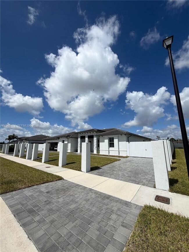 16751 SW 291st Terrace in Homestead, FL - Building Photo - Building Photo