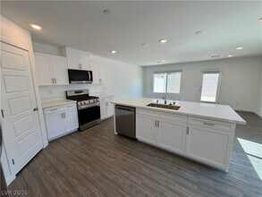 4234 Vivenda St in Las Vegas, NV - Building Photo - Building Photo