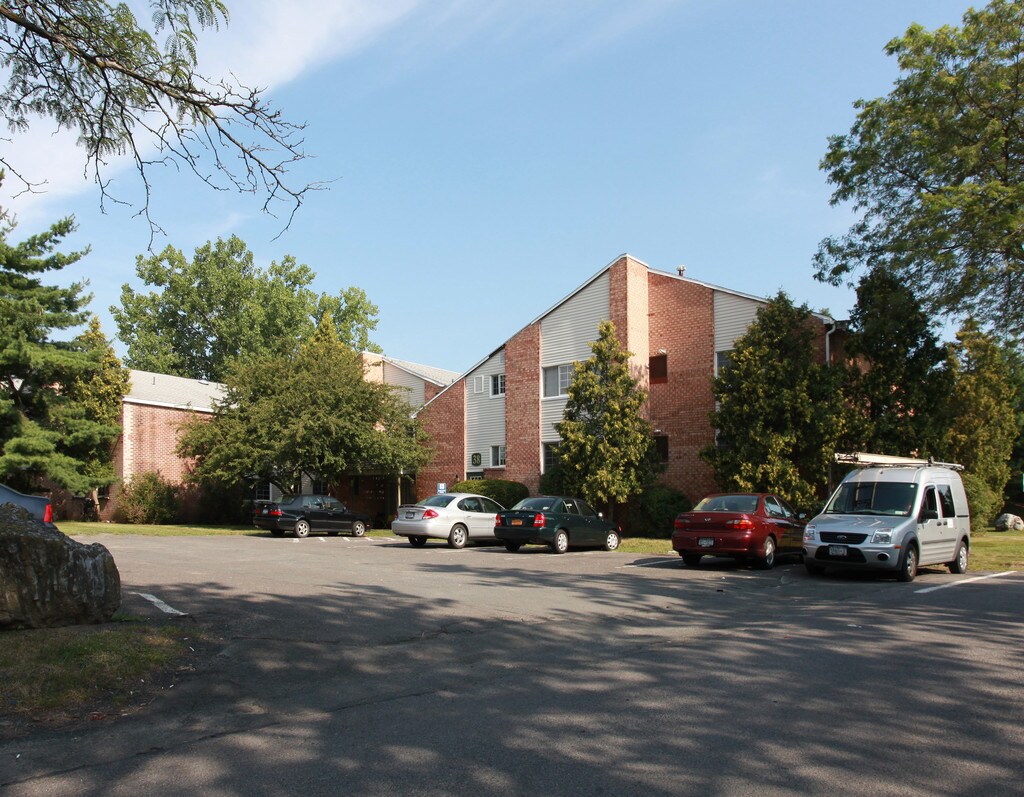 Lake Shore Park Apartments Watervliet, NY Apartments