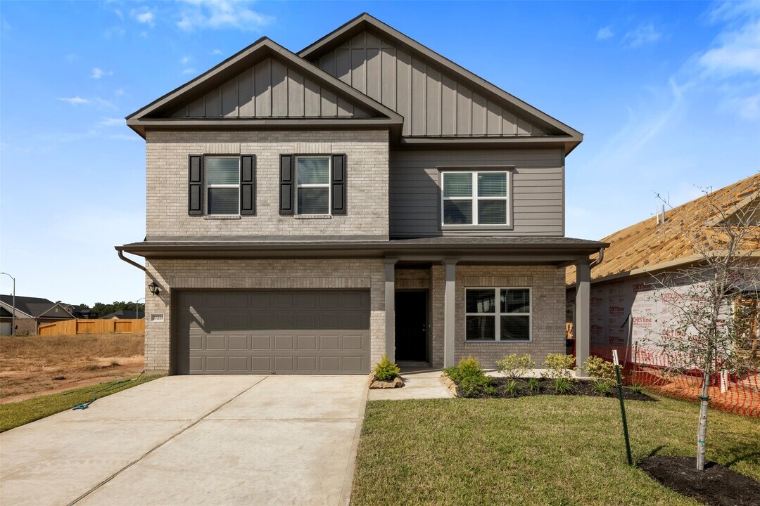 27215 Mockingbird Ter Ln in Magnolia, TX - Building Photo