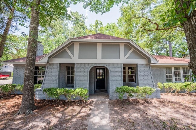 property at 201 S Ridgeway Dr