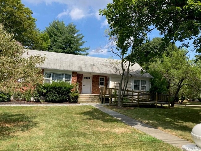 property at 116 Meadow Rd
