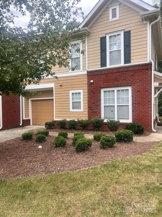 15224 Coventry Ct Ln in Charlotte, NC - Building Photo
