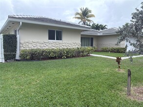 4202 NW 76th Ave in Coral Springs, FL - Building Photo - Building Photo
