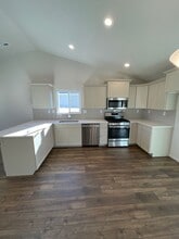16237 Hadley Lp in Rathdrum, ID - Building Photo - Building Photo
