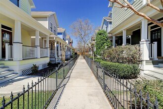 1047 W 16th St in Houston, TX - Building Photo - Building Photo