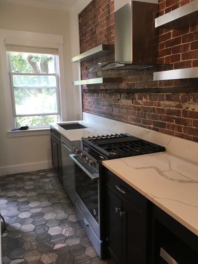 134 Benefit St Apartments and Nearby Providence Apartments For Rent Providence, RI