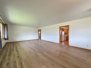 3170 Asbury Rd in Dubuque, IA - Building Photo - Building Photo