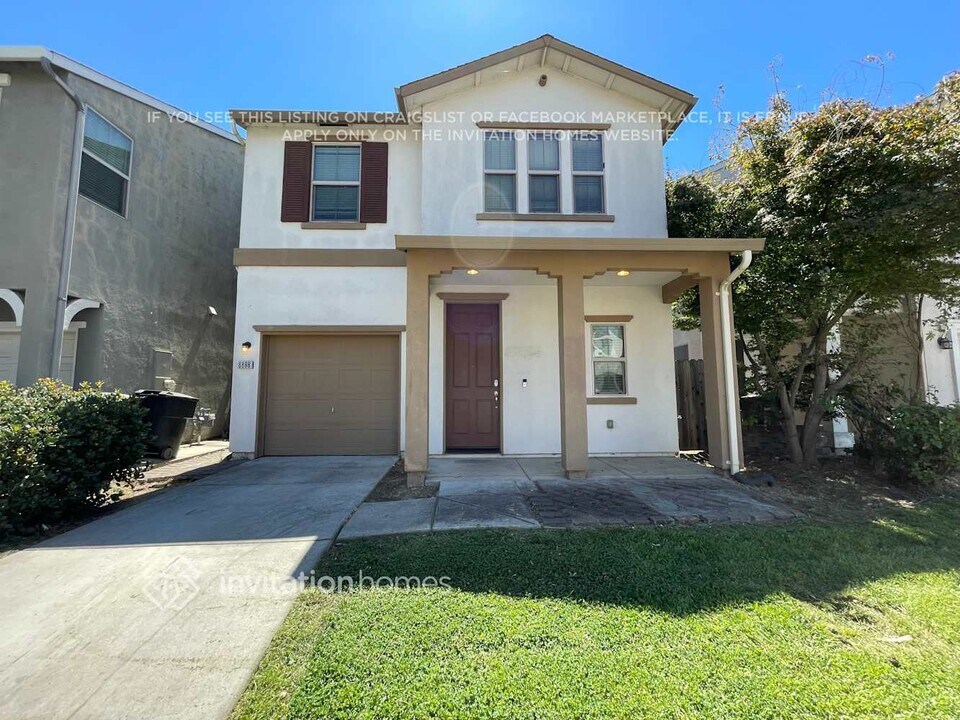 8898 Great Rock Cir in Sacramento, CA - Foto de edificio