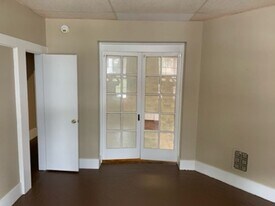 137 N 7th St in Easton, PA - Building Photo