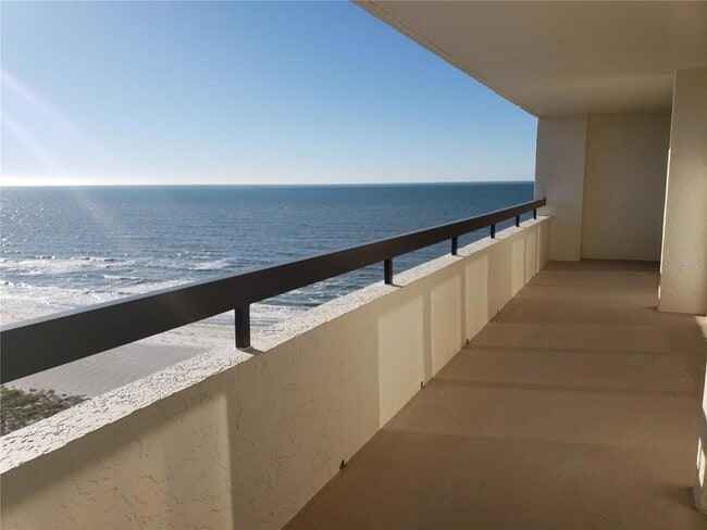 1460 Gulf Blvd, Unit 1102 in Clearwater, FL - Building Photo - Building Photo
