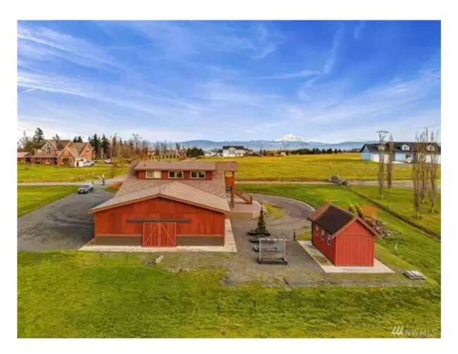6833 Hawk Ridge Dr in Ferndale, WA - Foto de edificio - Building Photo