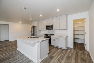 15206 Nimbus Way in Caldwell, ID - Building Photo - Building Photo