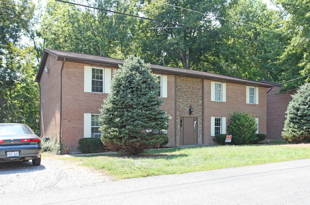 107 Williams St in Butler, KY - Foto de edificio