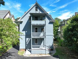 22 Webster St in Meriden, CT - Building Photo